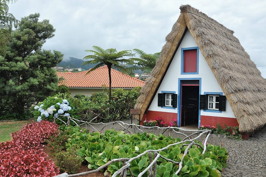 casas tipicas da madeira