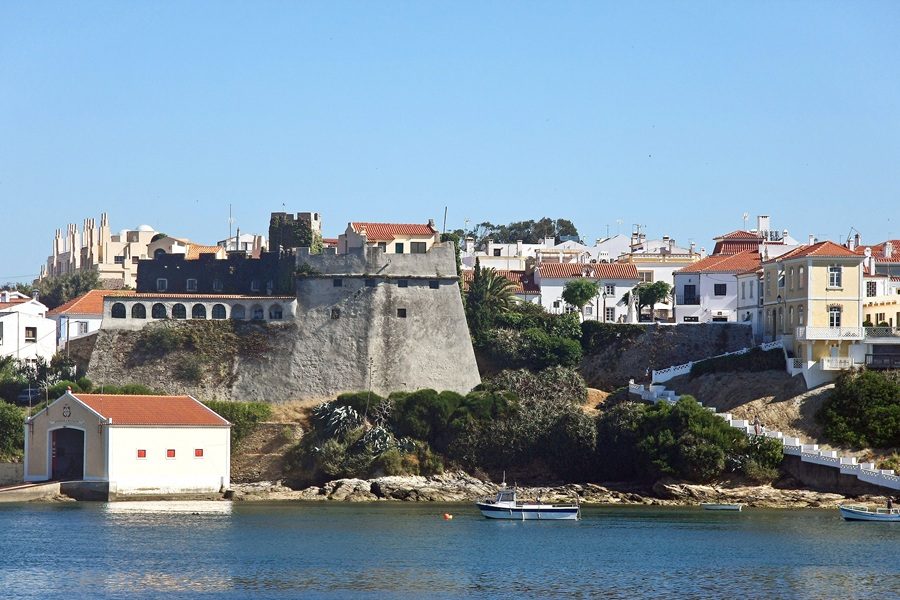 o que visitar em vila nova de milfontes