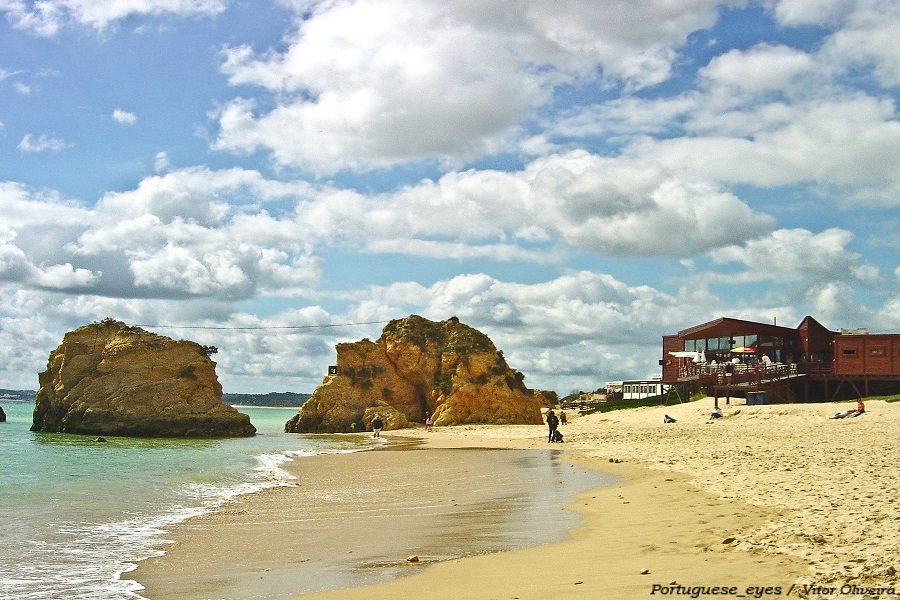 praias em alvor tres irmaos