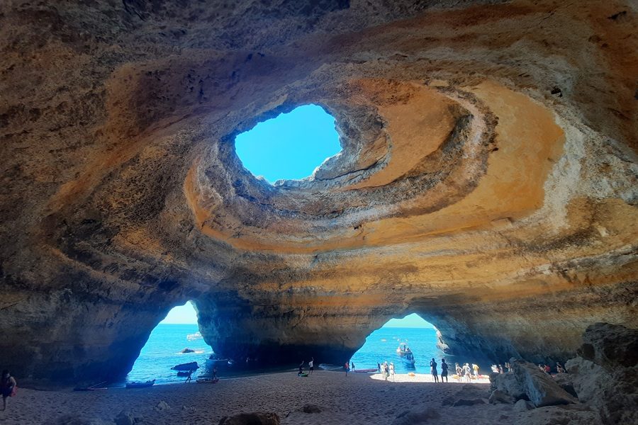 gruta de benagil algarve